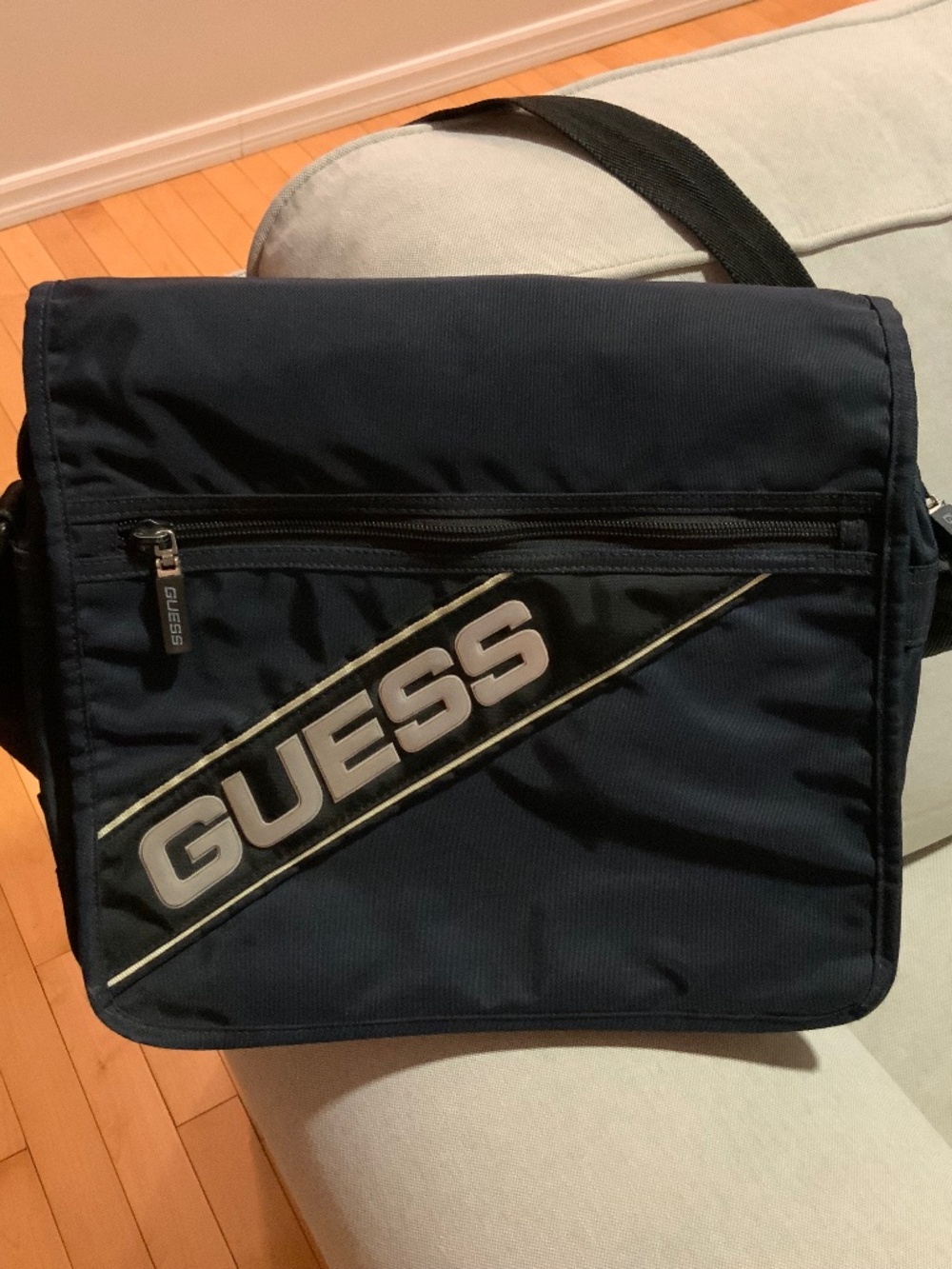 Guess crossbody bag with adjustable strap